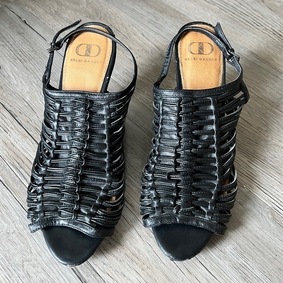 Kelsi Dagger Trudel Sling Back Sandal - Picture 1 of 8